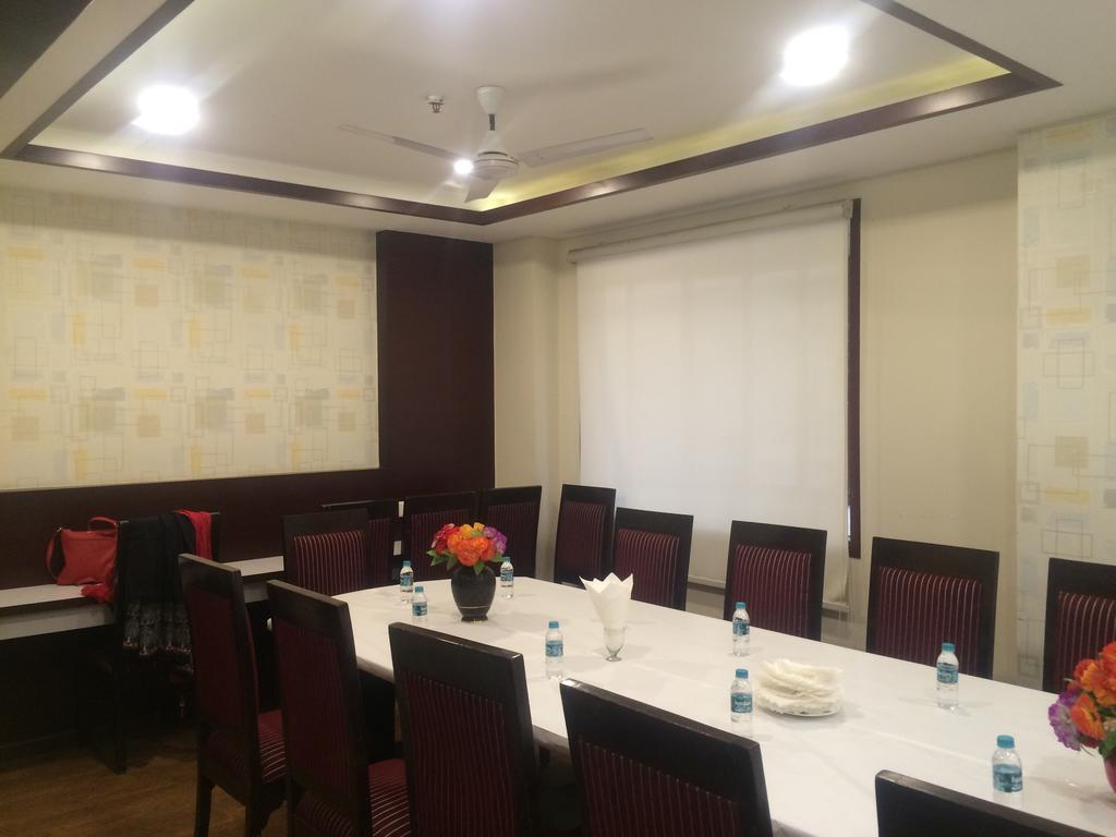 Fabhotel Kaushambi 가지아바드 외부 사진